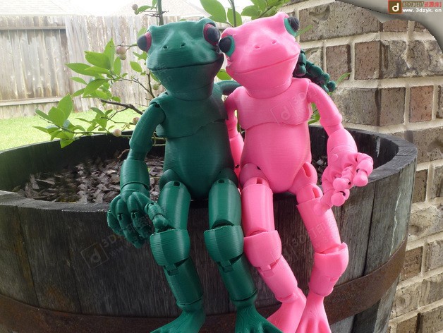 froggy_together_on_pot_preview_featured.jpg