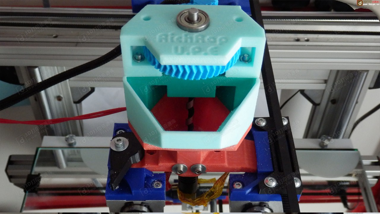 extruder_fitted_to_quickfit_top_down.jpg