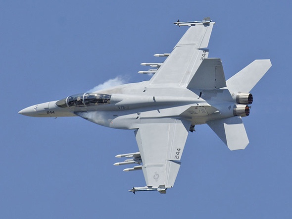 FA-18E/F超級大黃蜂戰(zhàn)斗機